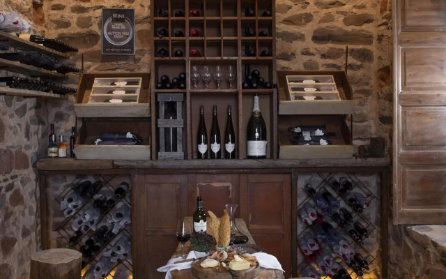 Hutton Vale Farm Jha Stone Cellar