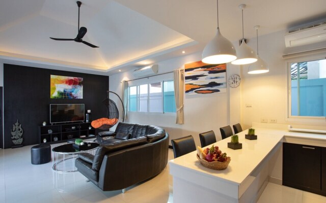 Modern Elegance 3BR Pool Villa Marine