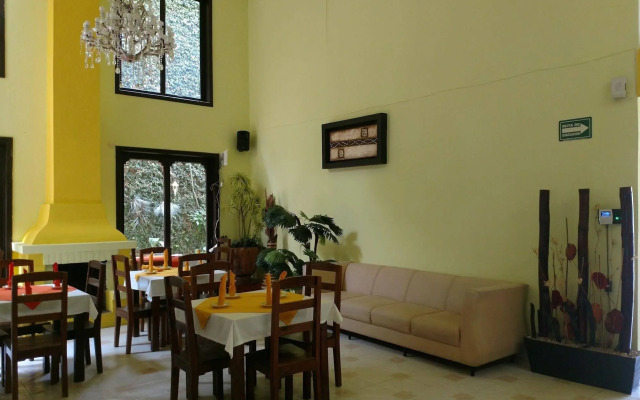 Hotel Jardines del Carmen