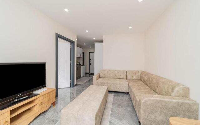 Mesmerizing Flat Close to Konyaalti
