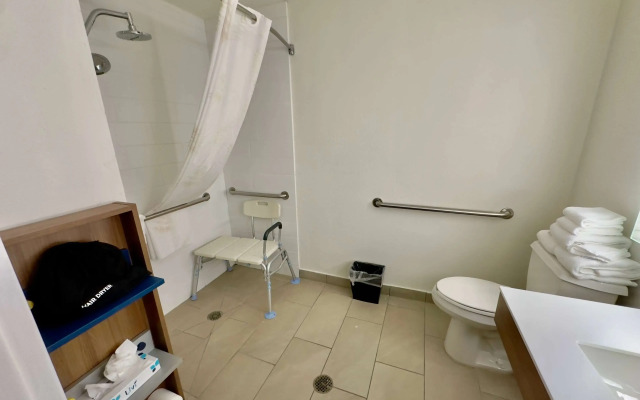 Microtel Inn & Suites by Wyndham Denver Airport