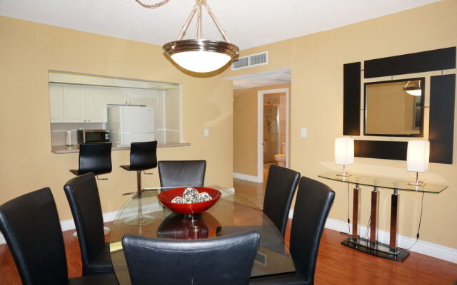 Amazing Condo 3 min to the Beach