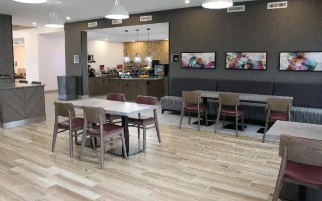 Best Western Plus Dauphin