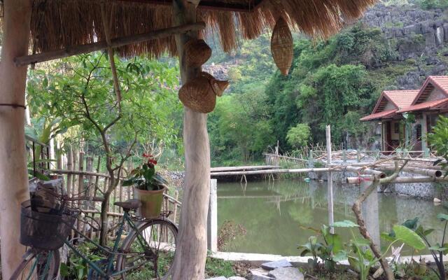 Rustic Houses Tam Coc