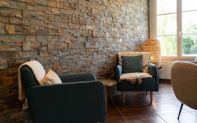 Brit Hotel Confort La Tour Blanche