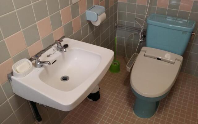 Guesthouse Base Okinawa - Hostel
