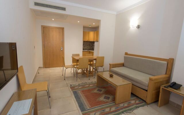 Eagles Downtown Zahabia & Beach Resort