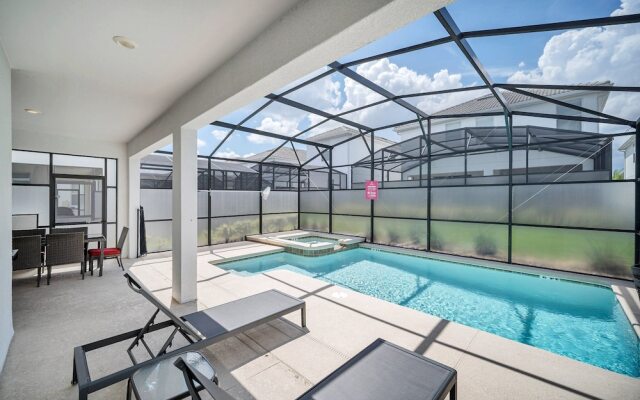 Gorgeous, Modern Home W/private Pool!