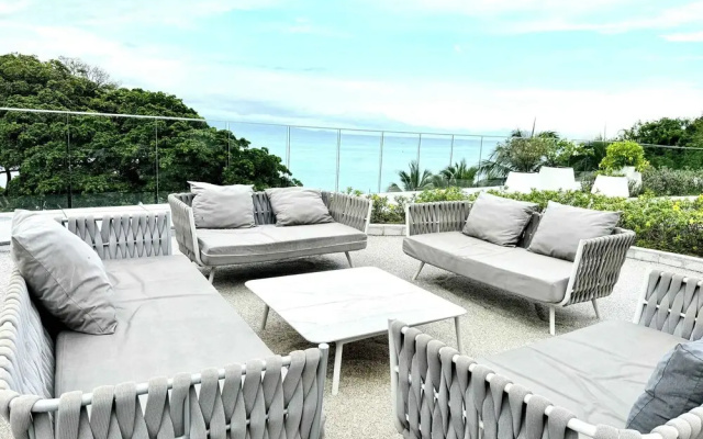 Bolongo 3BR Your Exclusive Oceanfront Escape