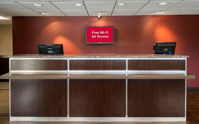 Red Roof Inn PLUS+ Chicago - Naperville