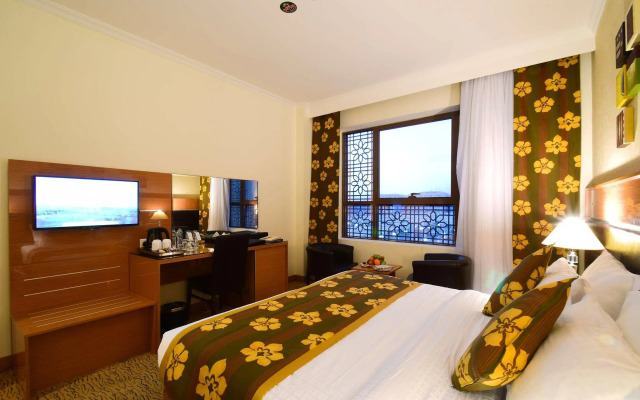 Alansar Golden Tulip