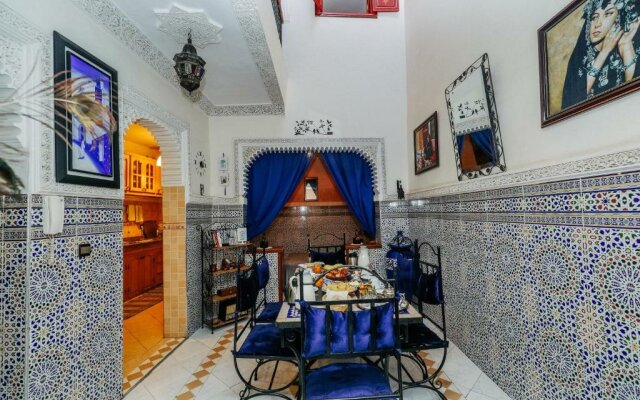 Riad For S