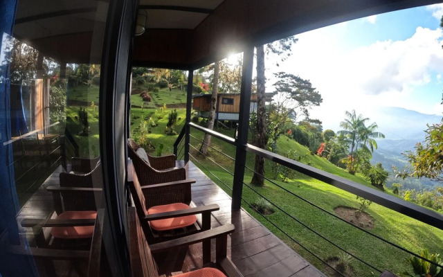 Reventazon River Mountain Lodge