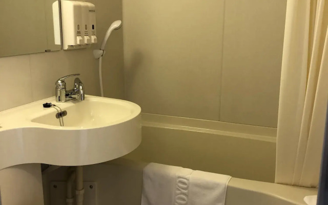 Toyoko Inn Osaka Hankyu Juso Station Nishi