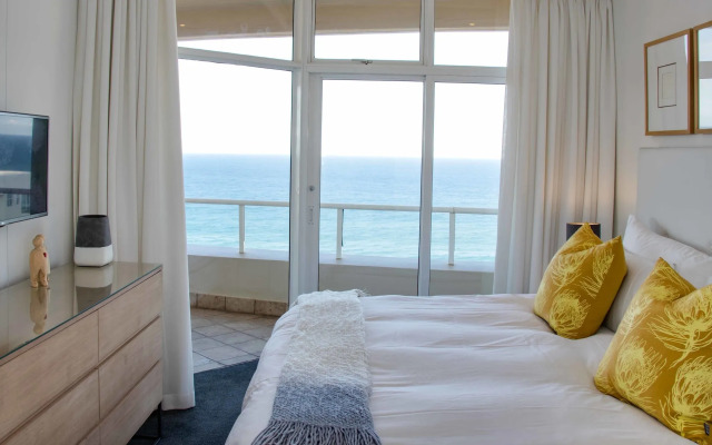 801 Oyster Schelles - Near Umhlanga Rocks Beach