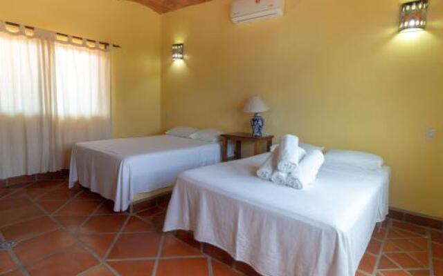 Posada Las Flores Vacation Villas