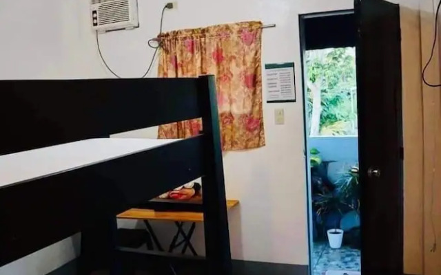 Ysraela Lodging House - Burgos - Hostel