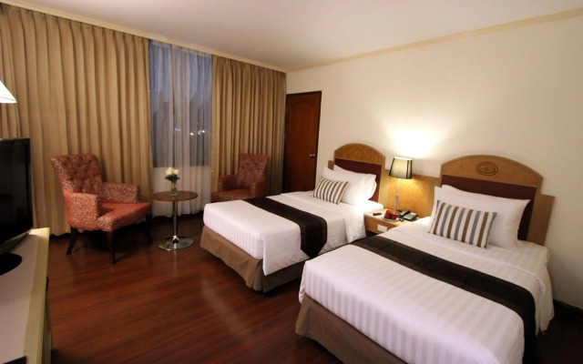 Grand Tower Inn Rama VI Hotel