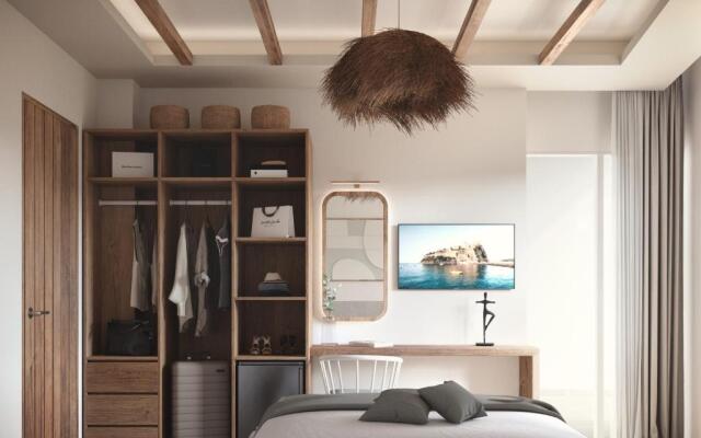 Skipper Beachfront Suites