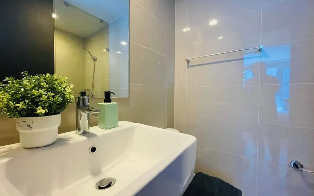 Uptown Parksuites 2