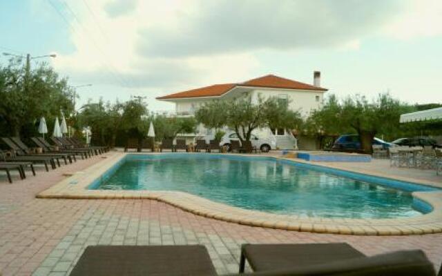 Hotel Bella-Grecia