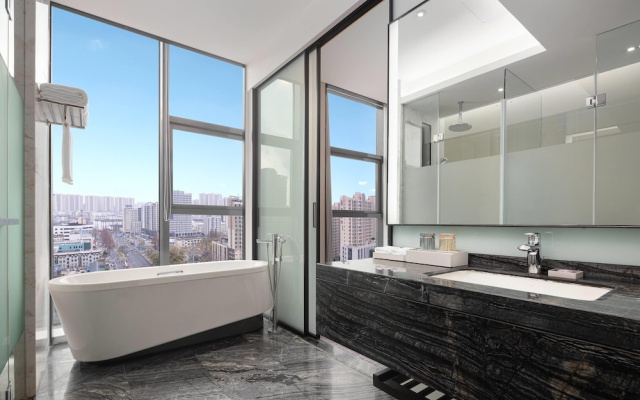 Ramada By Wyndham Huai'An City Center