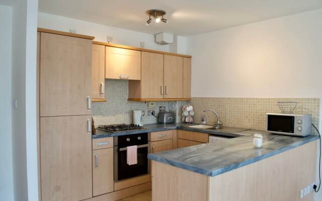 2 Bedroom Flat With Views of Arthurs Seat