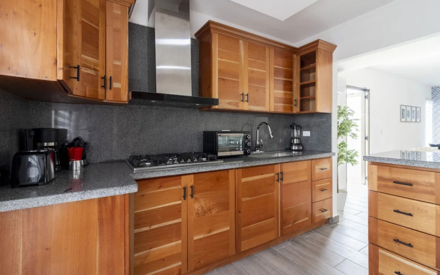 Modern 4-BR Villa in Gated Community