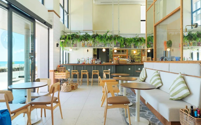 LIV Mackenzie Beach Suites