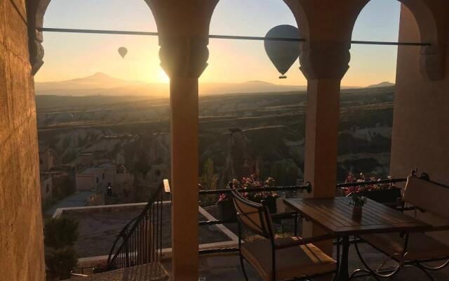 Maya Cave Hotel