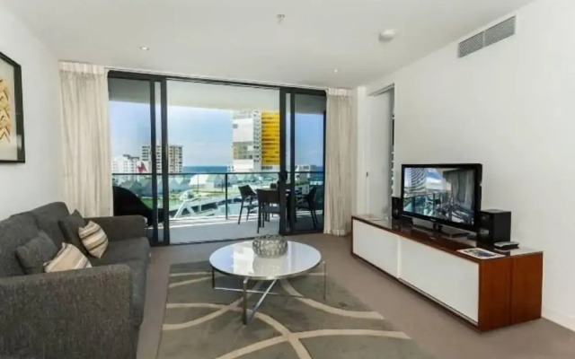 The Oracle Broadbeach 906