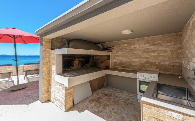 Stunning Apartment in Petrcane With Wifi and 1 Bedrooms