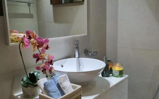 Luxurious Apartment Near Dubai Downtown, UAE