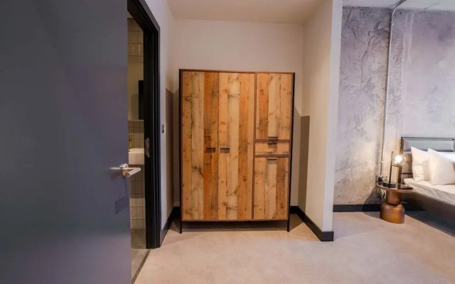 Marron Suite 2BR City Walks