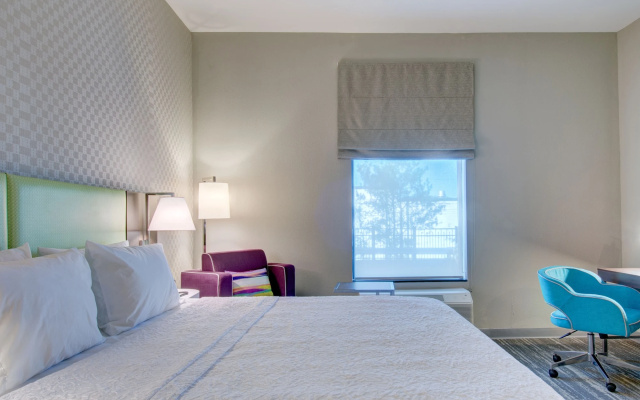 Hampton Inn & Suites Boston/Stoughton