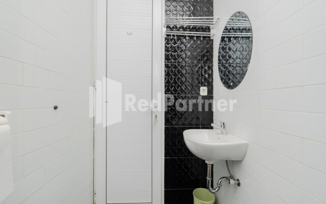 Palm Eight RedPartner