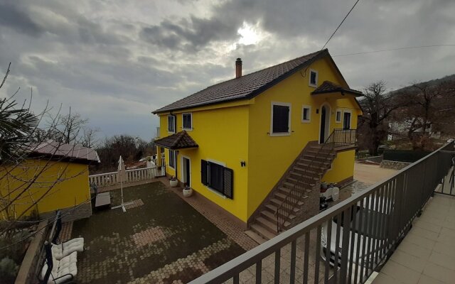 Elegant Holiday Home in Lovran With Swimming Pool