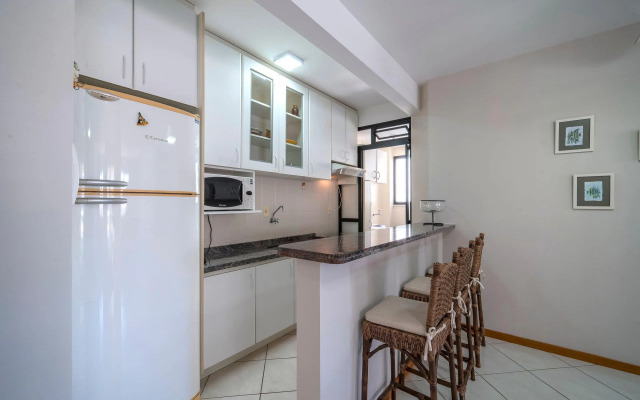 Aluguel Apartamento 2 quartos 100m Mar Bombas/SC