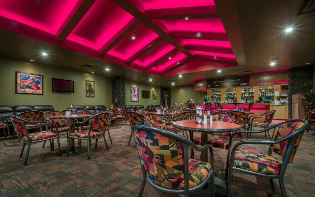 Deerfoot Inn & Casino