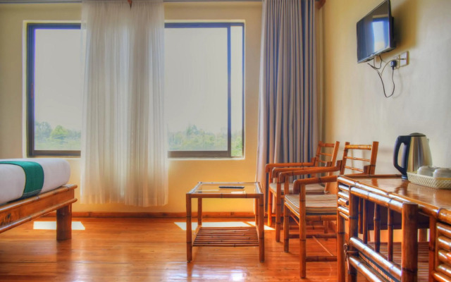 Peaks Hotel Limited