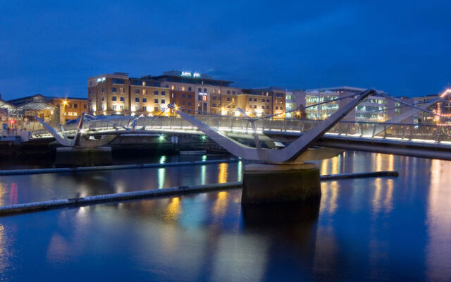 IFSC Dublin City Apartments by The Key Collection