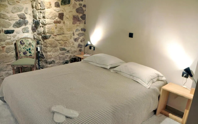 Limni Stone Apartments