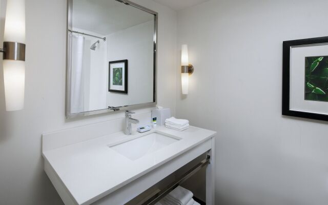 Four Points by Sheraton Phoenix South Mountain
