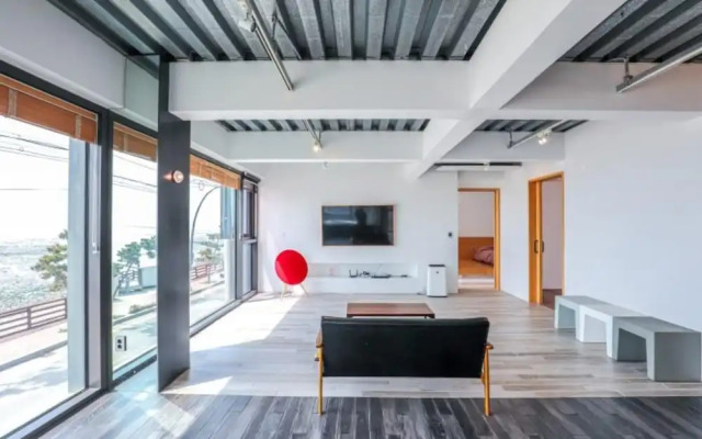 Hwaseong Stay By The Sea Pension