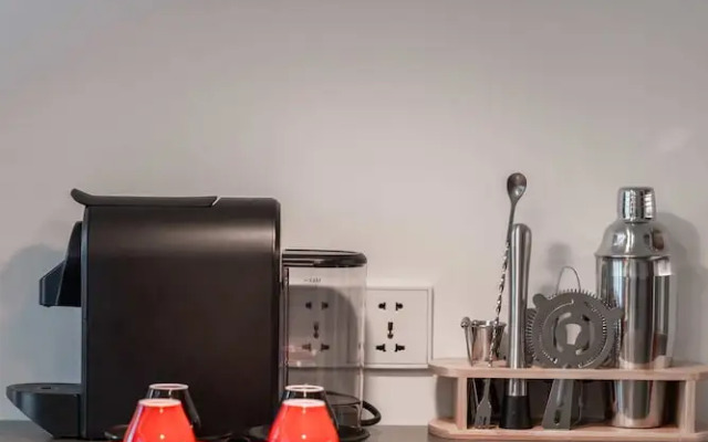 Wink Hotel Tuy Hoa Beach - 24hrs stay & Rooftop Pool Bar