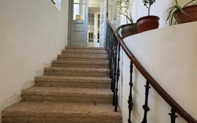 Center Rooms