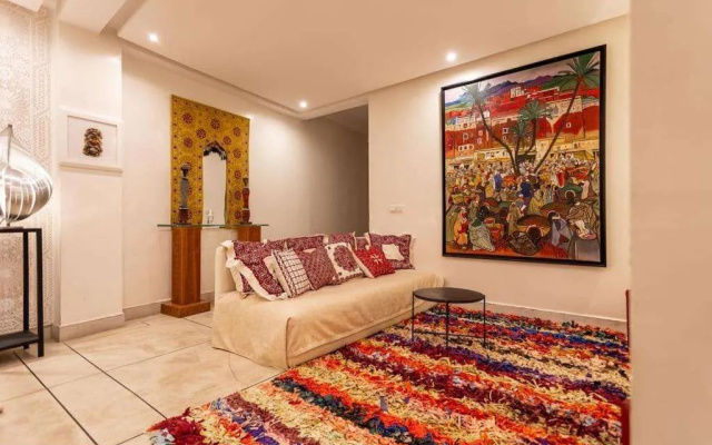 Riad La Sarrazine