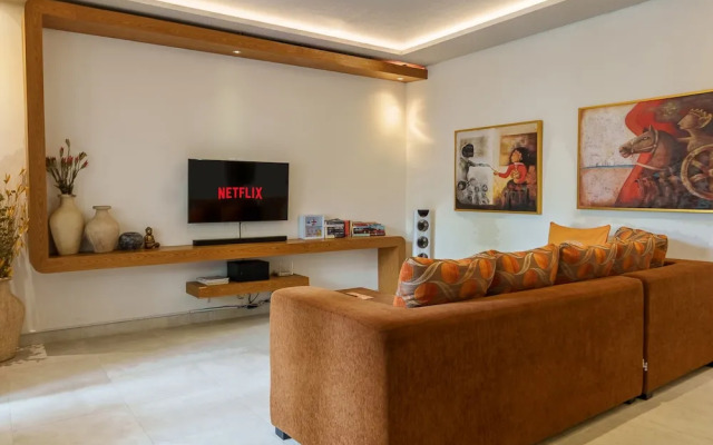 Villa Orange - 900m from Beach