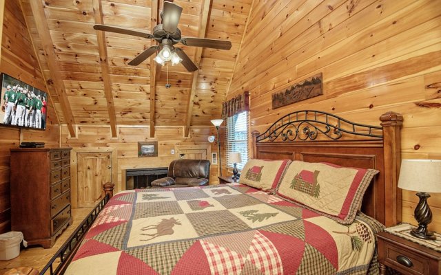 Majestic Mountain View by Heritage Cabin Rentals