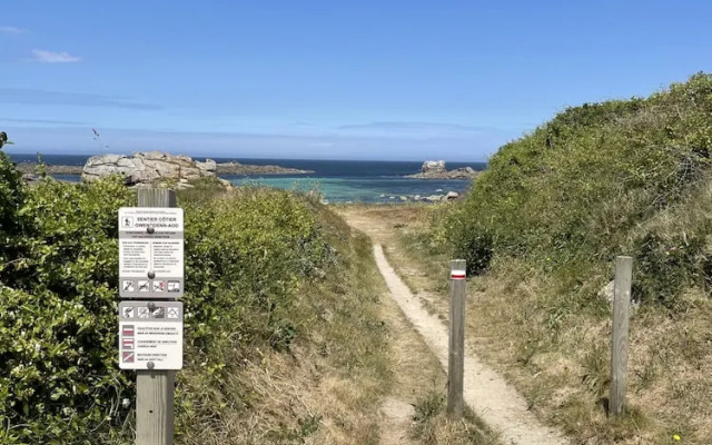 New House With Swimming Pool Near the sea